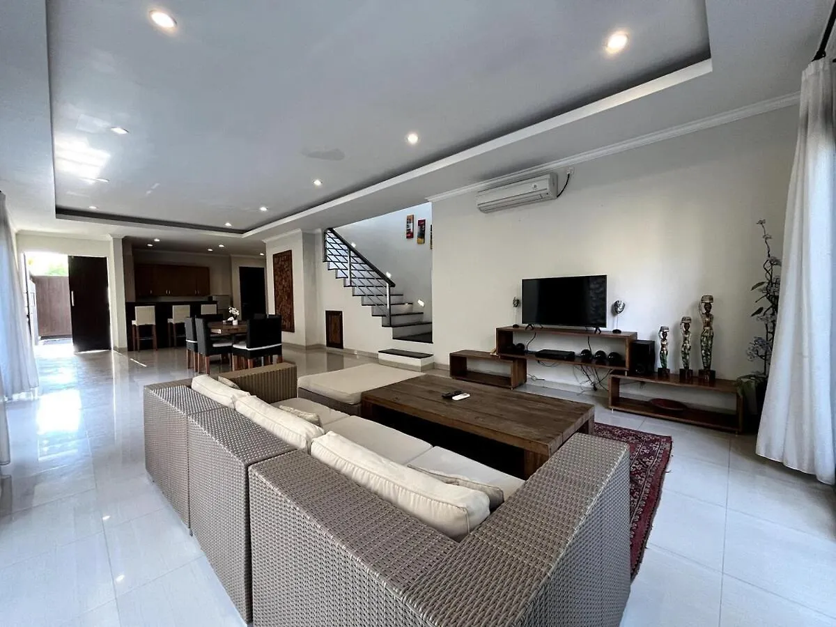 White Lotus Villa By Miel Property 塞米亚克 印尼